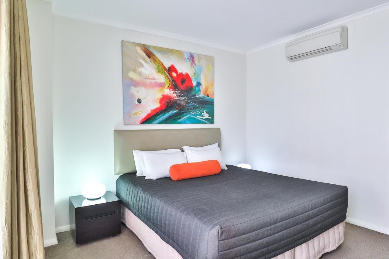 Indulge Apartments - Ontario Mildura Exterior photo